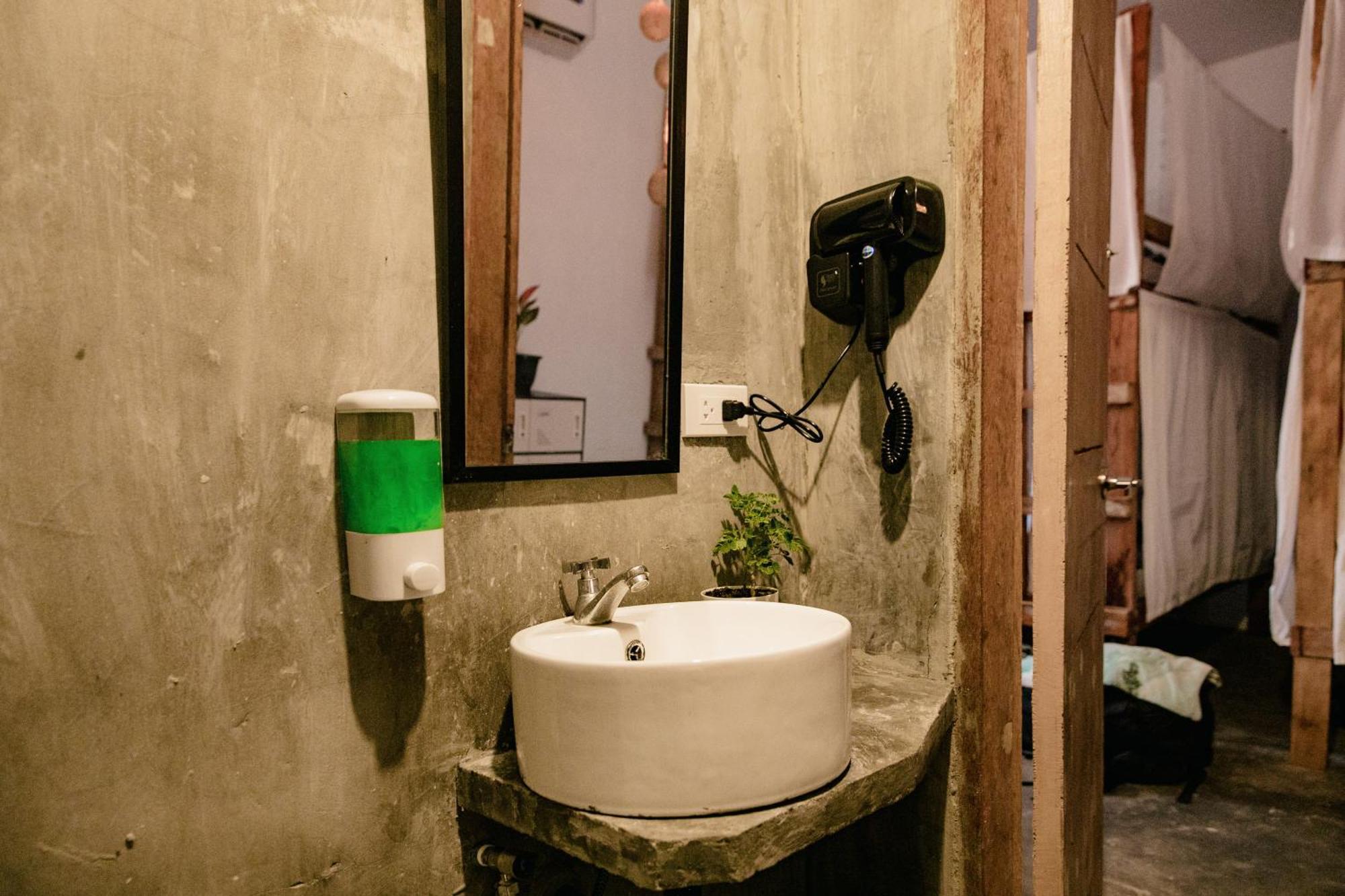 Ozen Freediving Hostel General Luna  Dış mekan fotoğraf